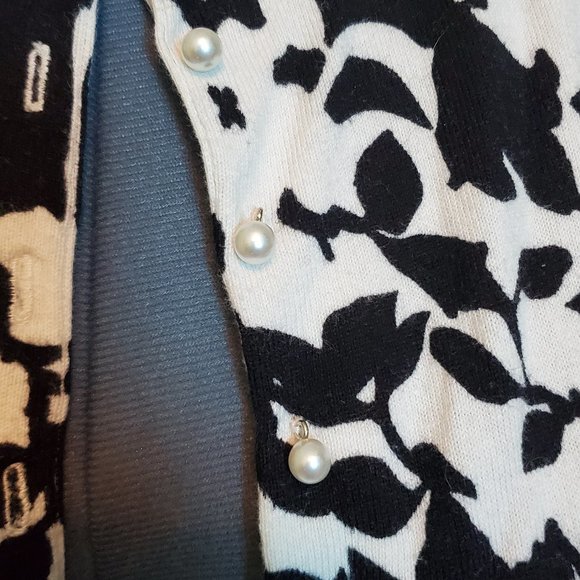 Floral Pattern Cardigan with Pearl Buttons - Picture 3 of 3